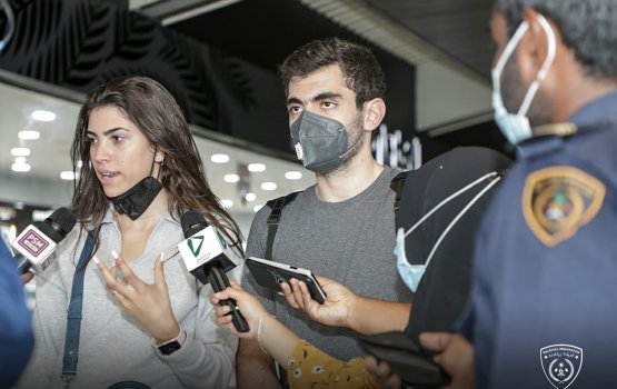 Arrival of 100,000th tourist in March celebrated warmly