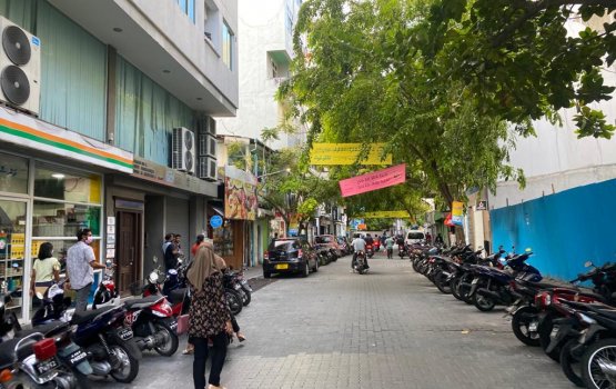 Authorities report 954 new cases on Saturday