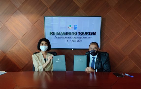 Govt teams up to UNDP to promote local tourism in Laamu Atoll