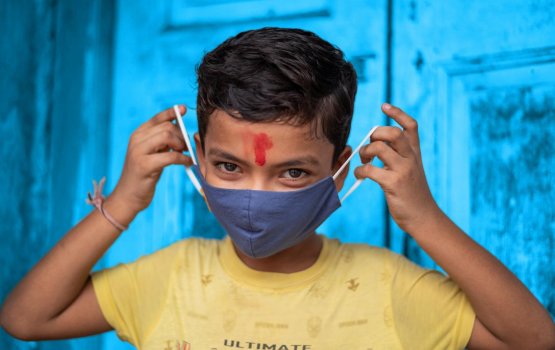 India: Case dhavumaeku, mask aai sanitizer ge viyafarivess dhashah