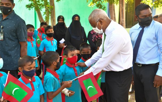 President Solih visits Veymandoo FCSC and School