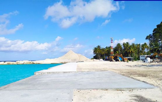 Angolhitheemu bandharu: Harbour pavement ge masakaiy ninmaifi