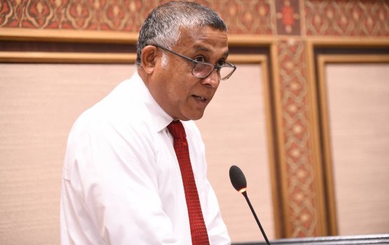 Housing Minister evades questions on Alifushi Airport
