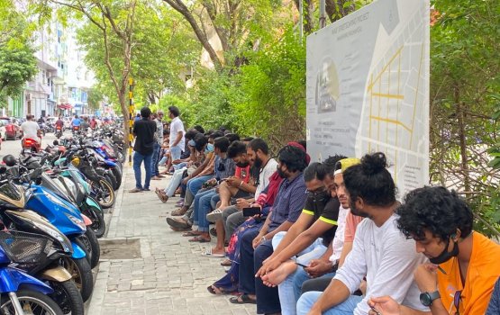 Fan stands in queue for 18 hours to buy match day tickets