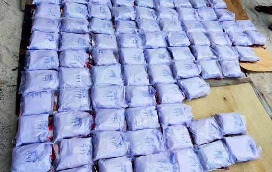 Police seize 100 kg of heroin, arrest 10