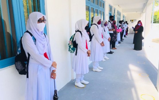 Ministry urges students & teachers on vacation to return home