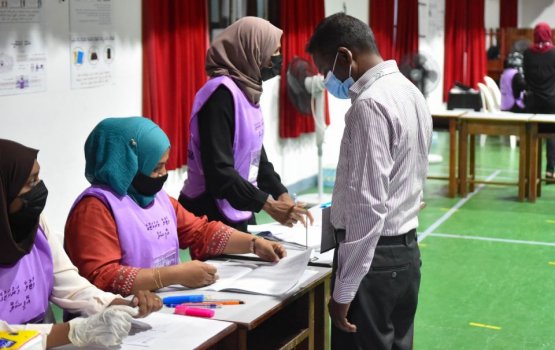 Komandoo By-election: Voting underway in full force