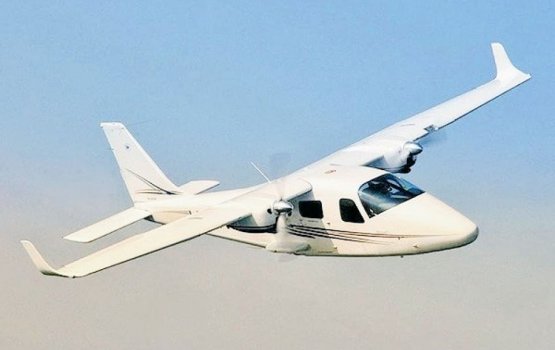 Maldivian Aviation Academy brings in an aircraft for training 