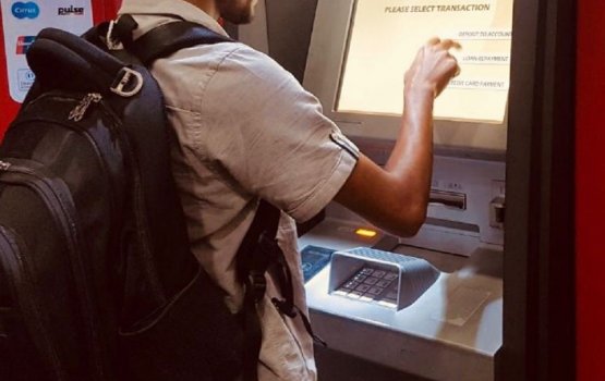 Counterfeit dollar notes being sold in money exchange deals