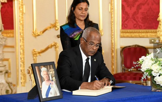 President & First Lady pay last respects to the late Queen 