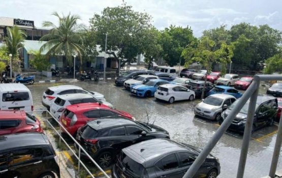 Swell wave surges flood Carnival area in Male'