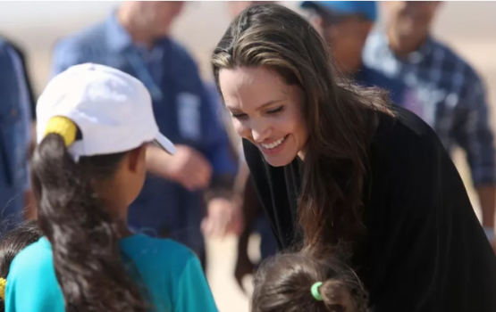 20 aharah fahu Adh ge ambassador kamun Angelina Jolie vaki vejje 