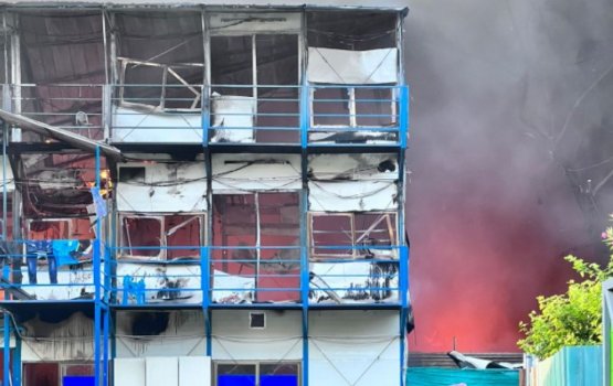 Neelan fihaara fire: Blaze engulfs migrant accommodation block