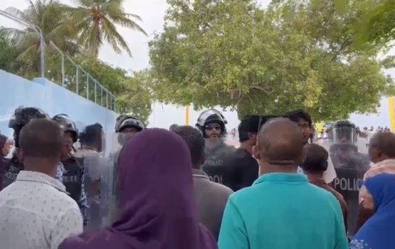 President of Guraidhoo Council stopped from entering office