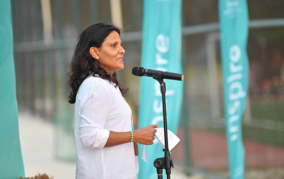 First Lady expresses hope to see smoke-free beaches