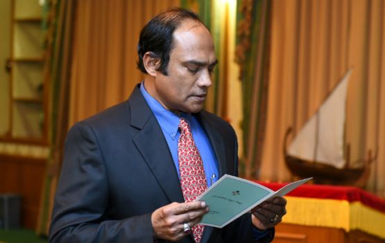 MMPRC hiyaanaiy: Kureege Defence minister Jaleel ge athun 1 Million Rufiya hoadhan angaifi 
