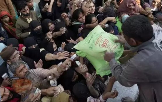 Long queues for food in Pakistan shows desperation