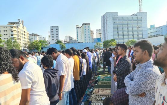 Islam dheenakee 'izzahtherikan' libigen vaa dheeneh namaves miadhu muslimun vanee vara bodah nikamethi vefa: Eid huthu'ba