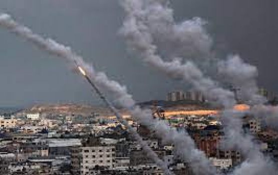 Palestine in Israel ah rocket ge vaarey vessaalaifi!