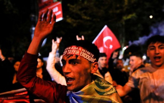 Turkey to hold runoff election with Erdogan in the lead
