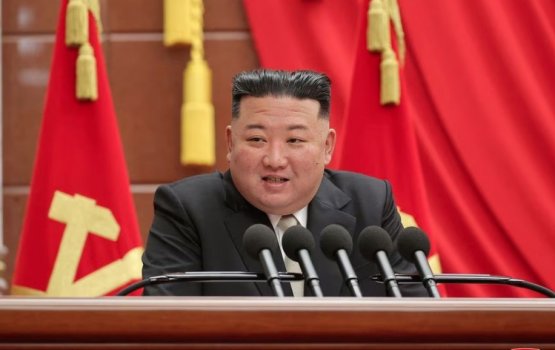 NK Kim vows to hold hands with Putin