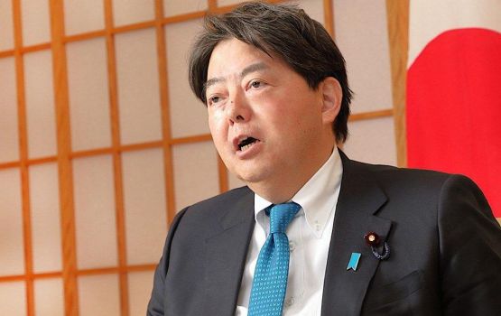 Rasmee dhathurehgai Japan ge foreign minister raajje vadaigenfi