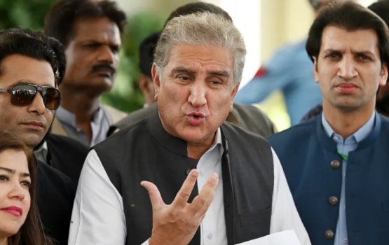 Pakistan arrests PTI leader Qureishi in a 'cypher' case