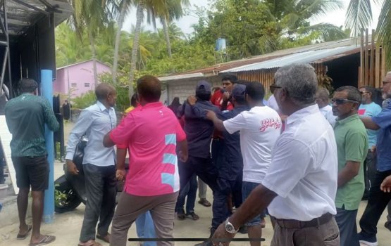 Unrest in Mathiveri as PNC Candidate Muizzu visits