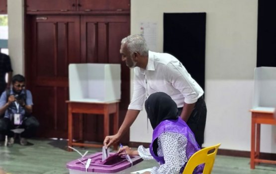 PNC Candidate Muizzu votes, urges all to exercise electoral right