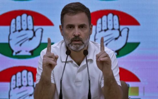 India ge nan 'Bharat' ah hadhan Modi ulhenee panic vegen: Rahul