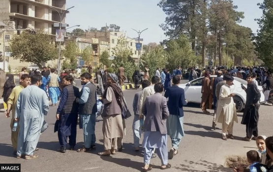 Earthquake eh ais Afghanistan ge15 meehaku maruve 78 meehun zahamvejje