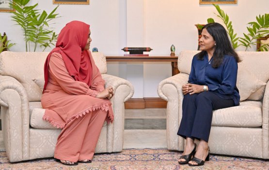 First Lady Fazna meets Sajidha, spouse of President-elect Muizzu