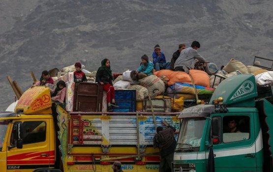 Pak is charging refugees $830 to leave