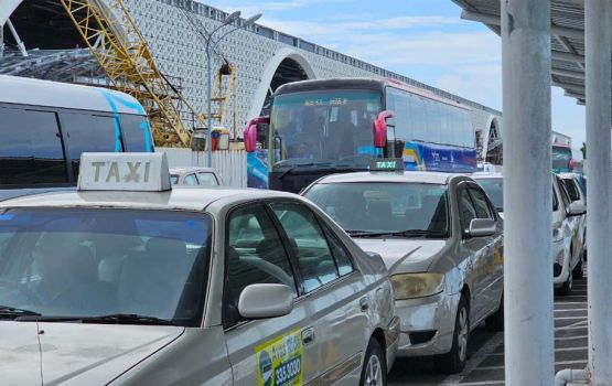 Taxi driverunge ihuthijaaju: ekaku dhookohllai aneh dhe meehunge bandhah 5 dhuvas jahaifi 