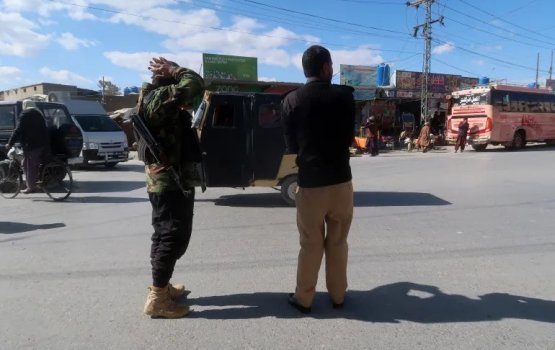 Twin bombings kill 28 in Pakistan