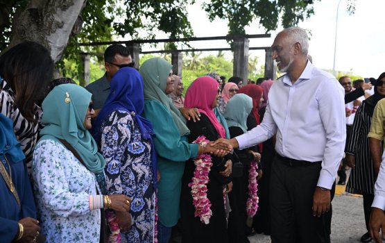 President begins tour of some islands in Southern Maldives