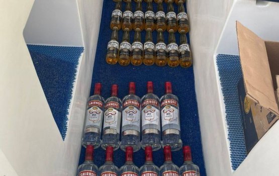 10 aboard a launch arrested for the possession of narcotics