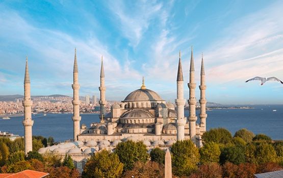 Istanbul ge The Blue Mosque, konmehen ves camera gai rahkaa kollan jeyhe manzareh