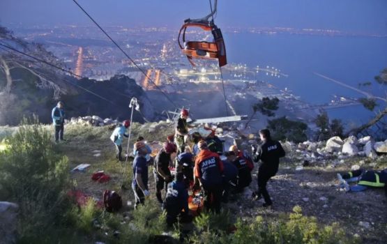 Turkey: Cable car eh accident ve 1 maruve, 17 meehaku zahamvejje