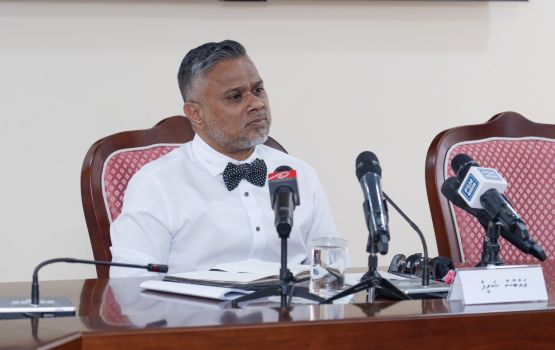 Kurimathi lee raees edhigeneh noon, zinmaa adhaakurumugai vaki meehakah nubalaanan: Abbas