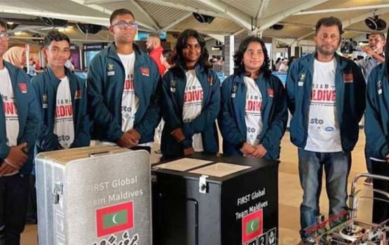 Robotics mubaaraathugai baiveri vumah Ghiyasuddin school ge dharivarun Greece ah 