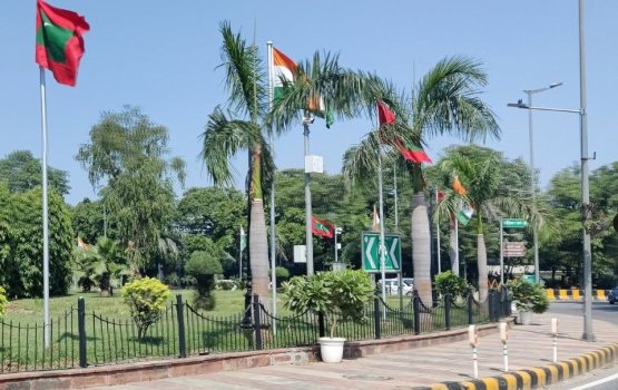 Delhi adorned with Maldivian colours ahead of President's trip