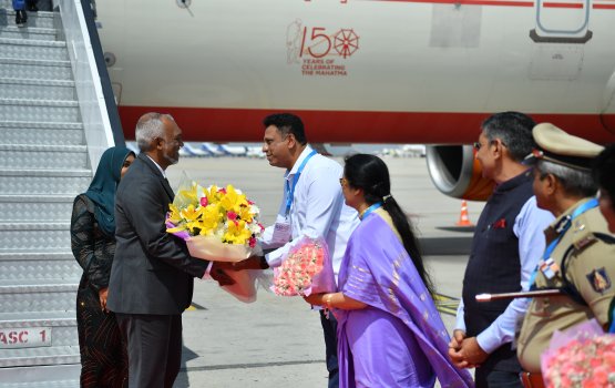 First Couple arrive in Bangalore 