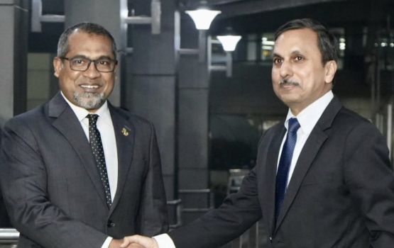 Foreign minister Abdhulla Khaleel rasmee dhathuru fulheh gai India ah vadaigenfi