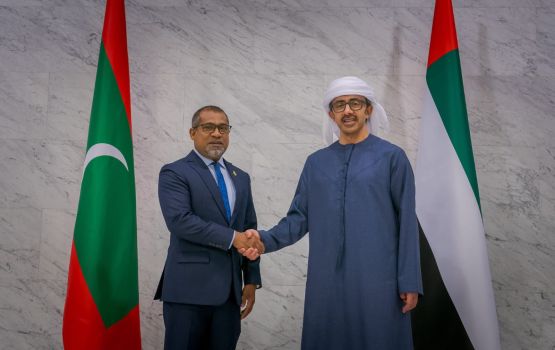 Eki dhaairaa thakun UAE aa eku ithurah gulhun badhahi kuran mashvaraa kohffi 