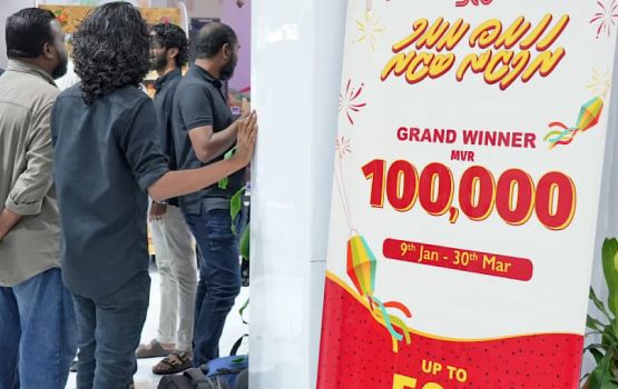 100,000 rufiyage naseebuveri inaamakaa eku STO ge Ramazan Baazaaru fashaifi