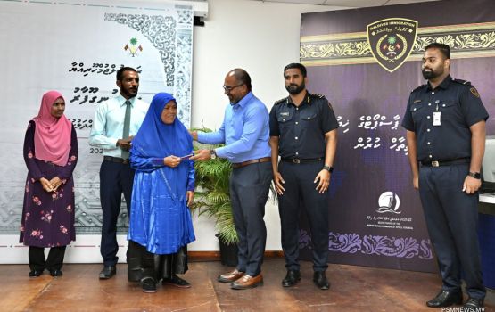 Ungoofaarugai passport aai Id card print kururmuge hidhumaiy fashaifi 