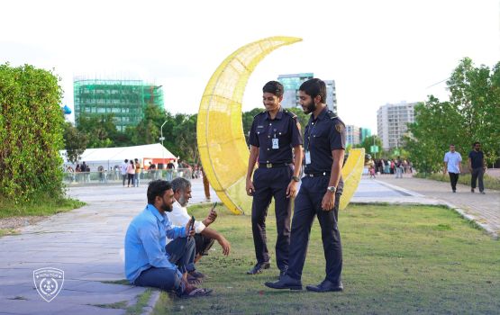 Bidheyseenge maaraamaareethah ithuruve, aanmun ehvve ulhey sarahahdhuthah monitor kuran fashaifi 