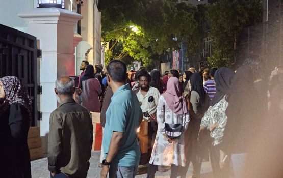 Maadhamaa in feshigen mascase bahan ithuru thanthan hamajassanee