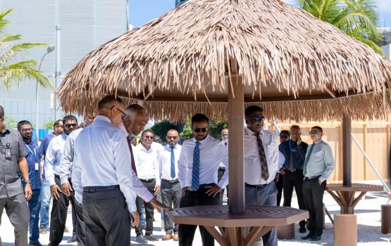 Mihaarah beynunvaa vaguthee maraamaathahfahu aanmunnah rasfannu hulhuvaalaifi 